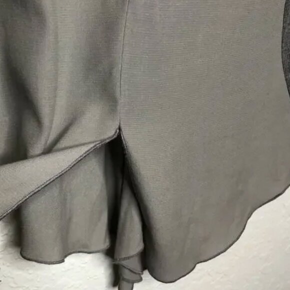 Lola & Sophie gray split hem knit sleeve v neck mixed fabric top size Large - Picture 10 of 11